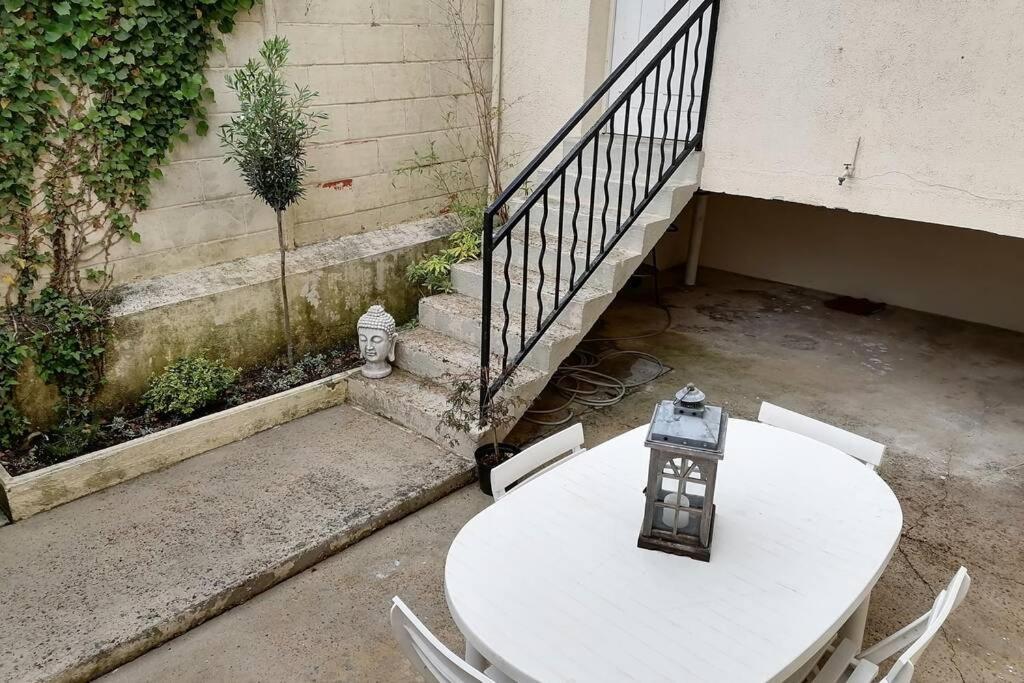 Apartamento Les Etapes Chartraines Parking Wifi Jaccuzi Chartres Exterior foto